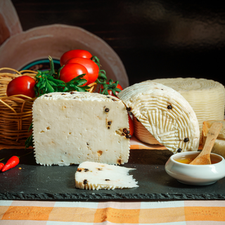 Pecorino al pepe nero